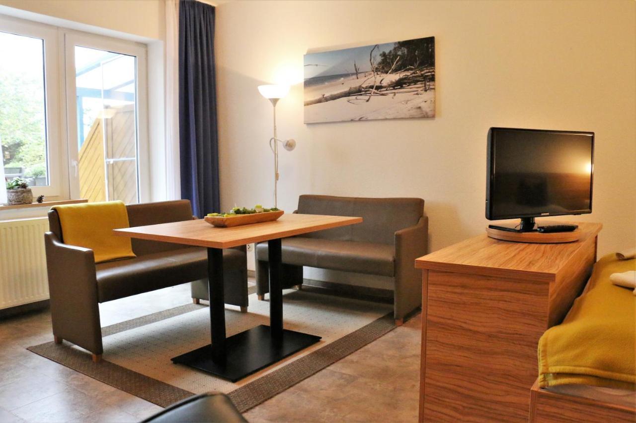 Gruenblau Relax Pension & Apartments 로스토크 외부 사진
