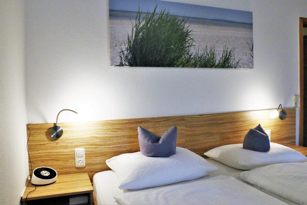 Gruenblau Relax Pension & Apartments 로스토크 외부 사진