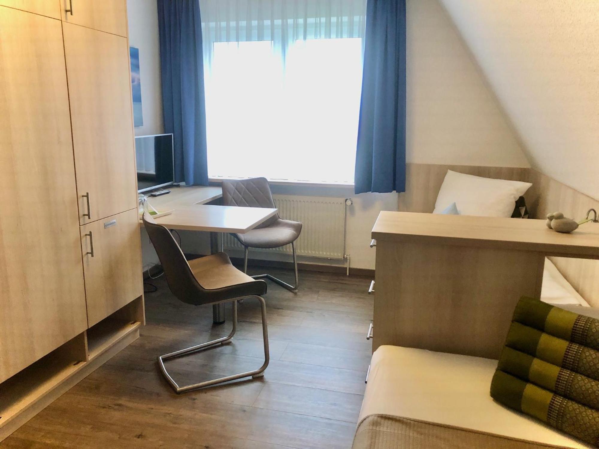 Gruenblau Relax Pension & Apartments 로스토크 외부 사진