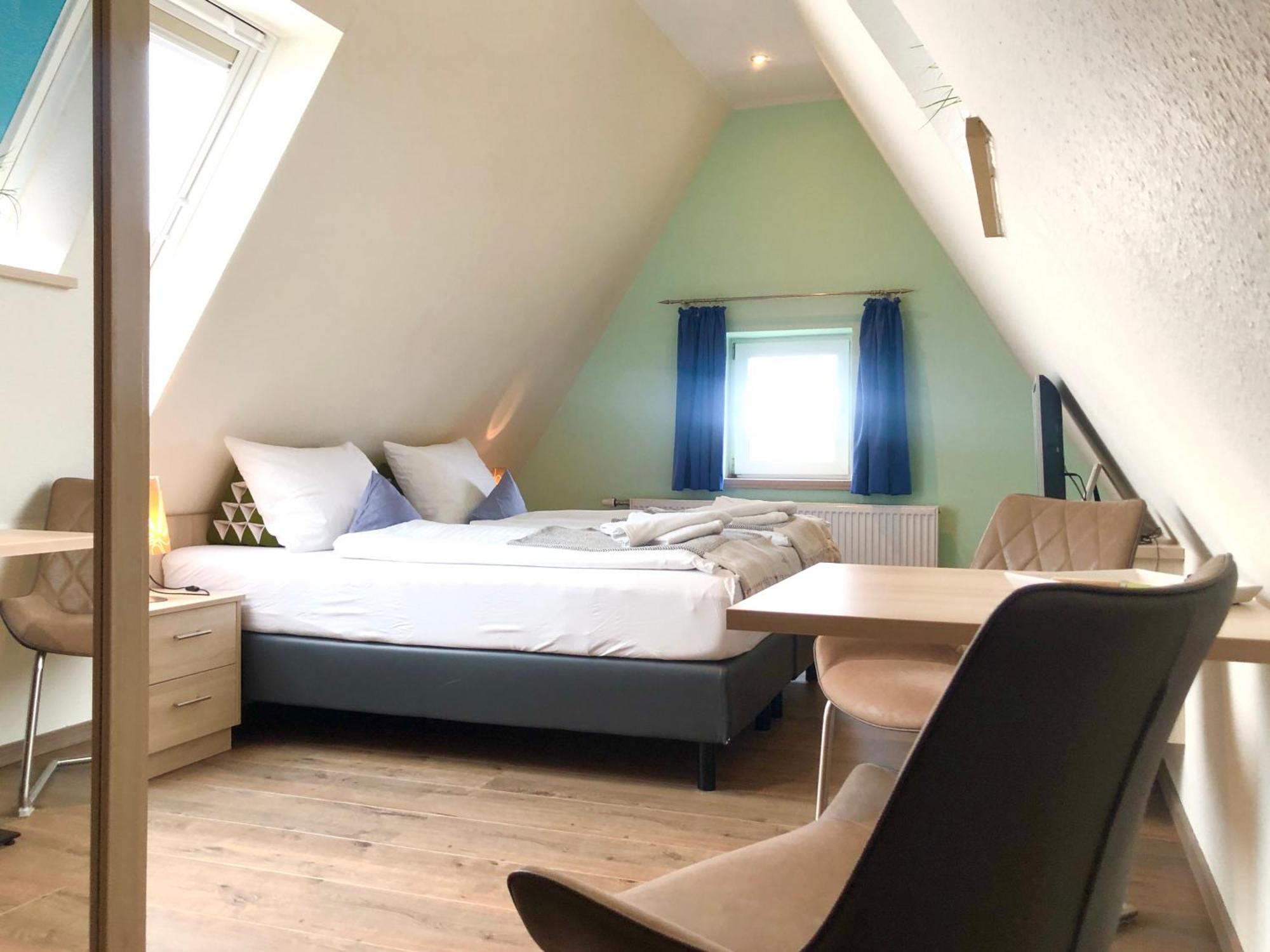 Gruenblau Relax Pension & Apartments 로스토크 외부 사진